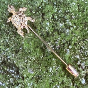 Vintage Gold Turtle Brooch Pin